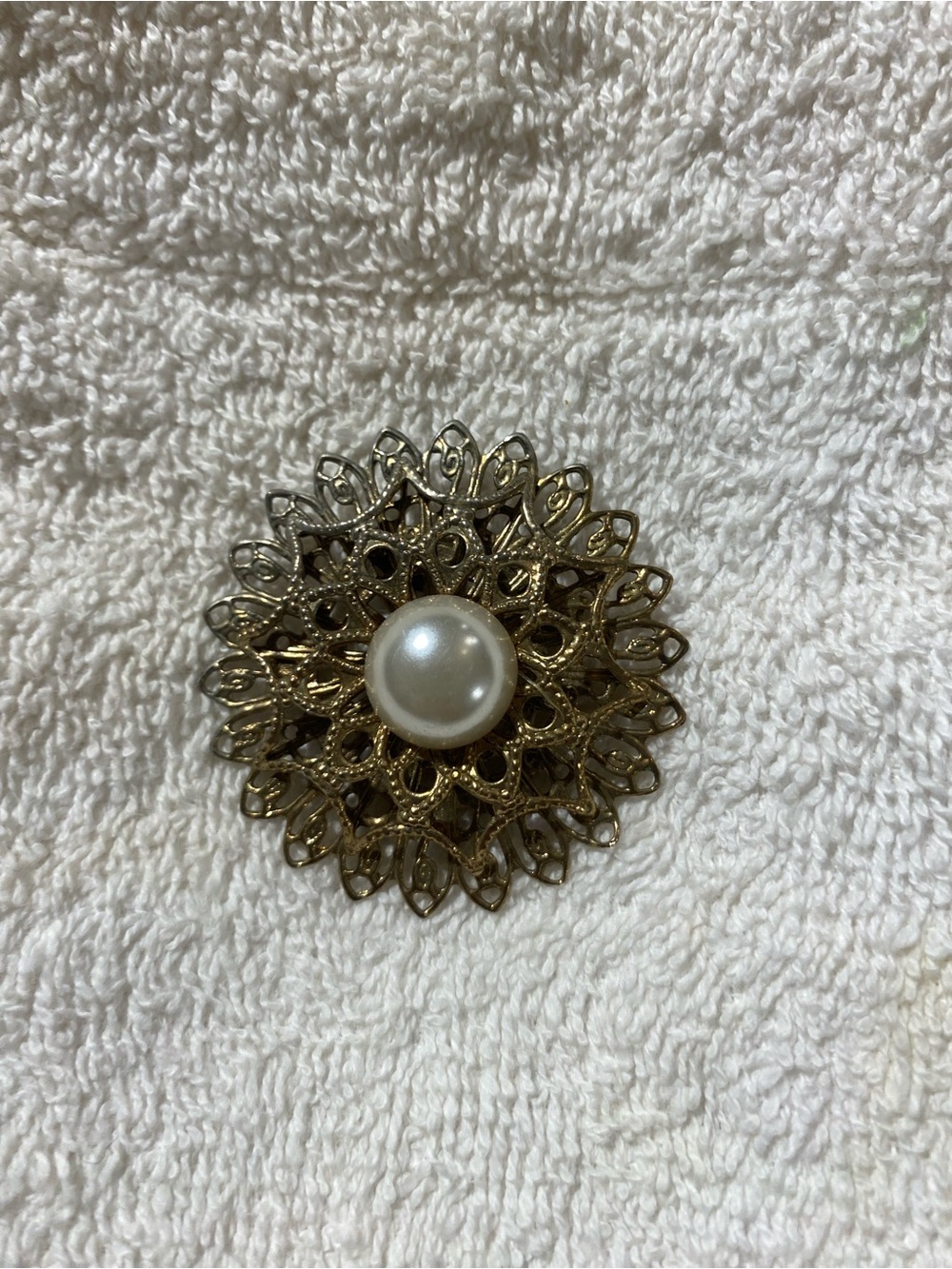 Gold-Tone Filigree Brooch with Pearl Center (RR)